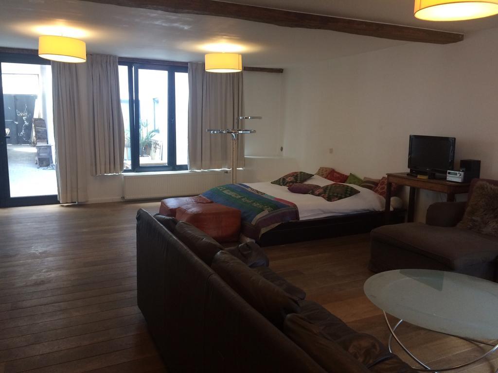 B&B L'Arbre De Vie Ixelles Eksteriør billede