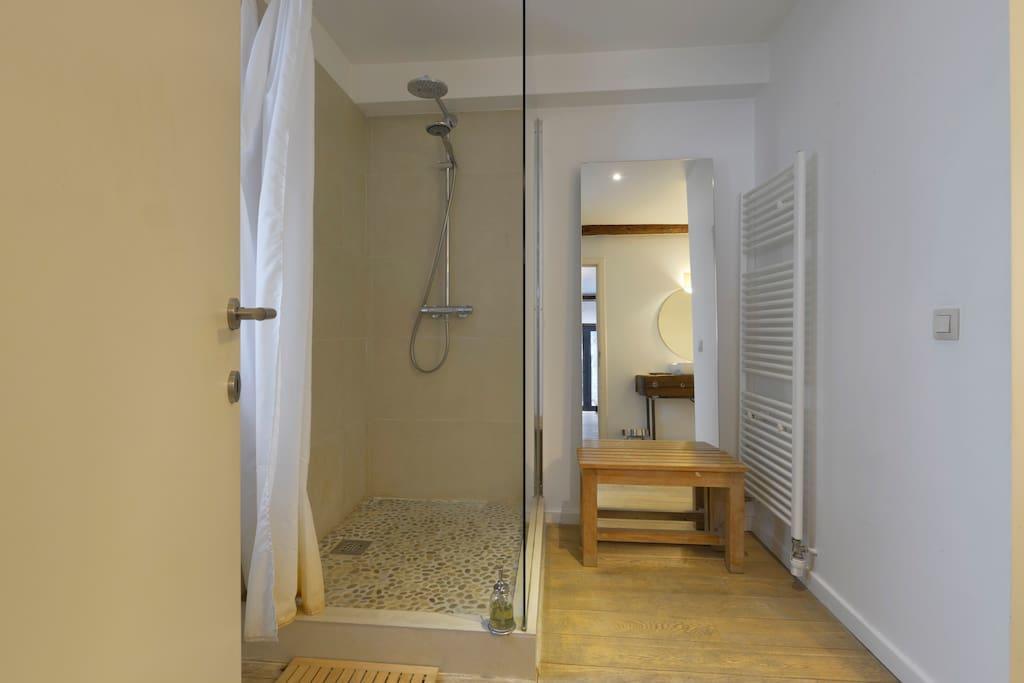 B&B L'Arbre De Vie Ixelles Eksteriør billede
